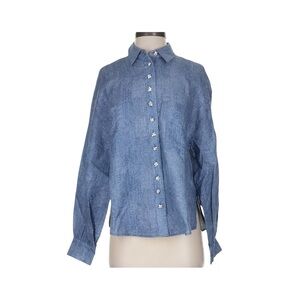 🚨RARE Cami NYC Blue Button-Up Shirt with floral rhinestone button. Small. NWOT